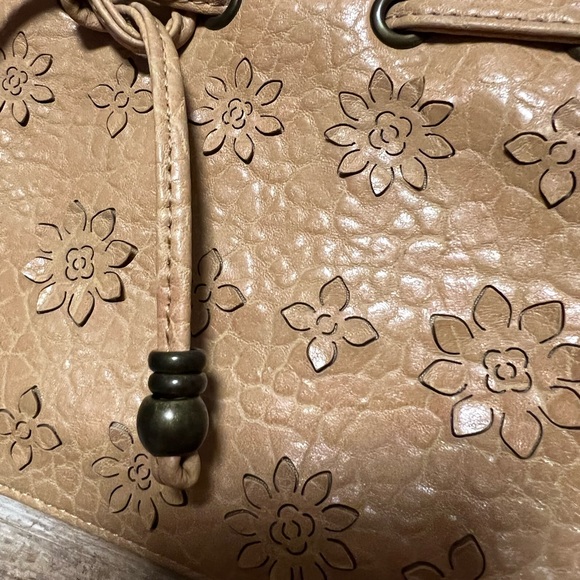 Jessica Simpson Clutch - Picture 3 of 7